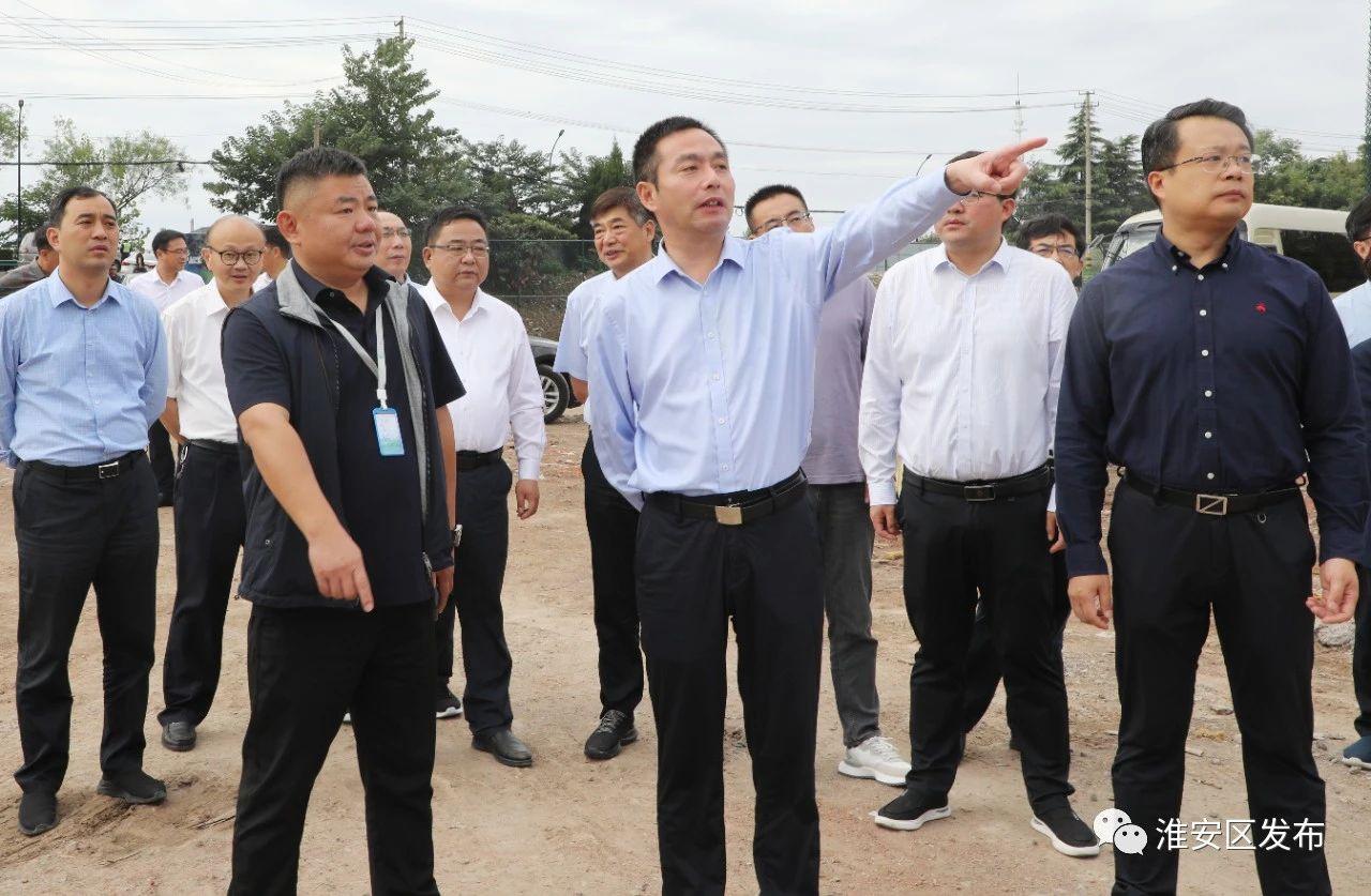 颜复调研推进文旅项目建设.jpg