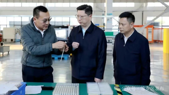 区领导现场推进“四上”企业培植工作