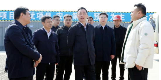 颜复调研推进工业重点项目建设