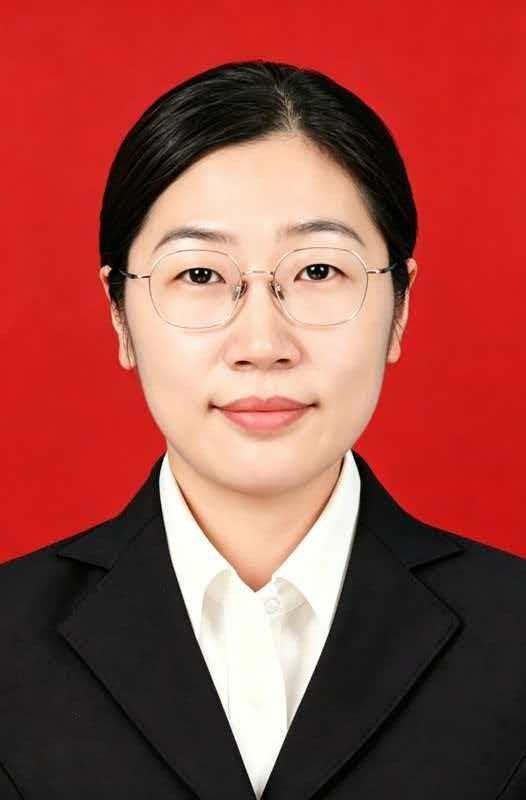 李思雪.jpg